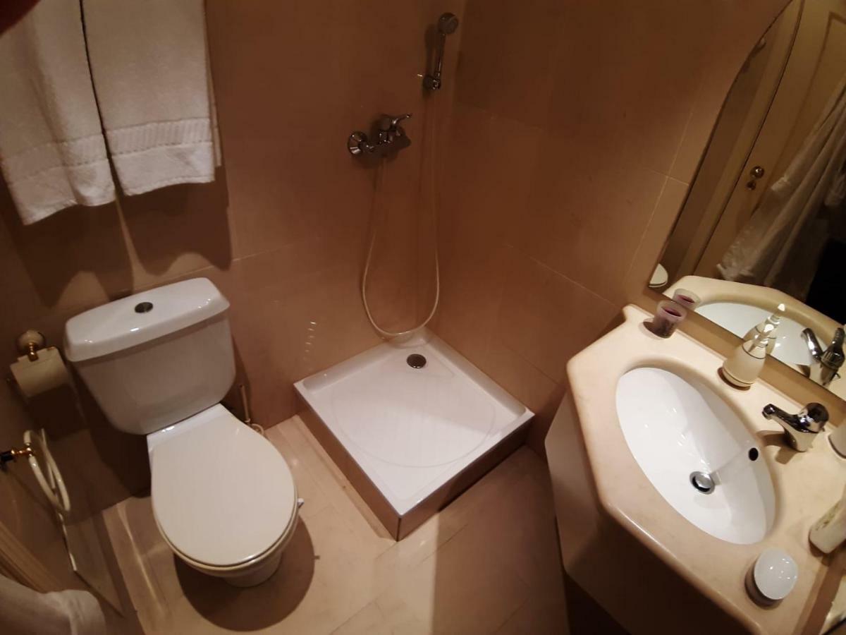 Sweet Room With Bathroom In 리스본 외부 사진